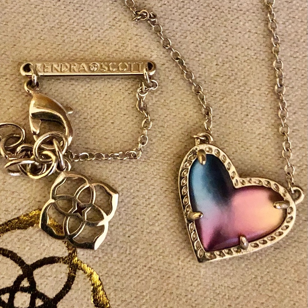 Kendra Scott Ari Heart Silver Pendant Necklace In Watercolor Illusion
